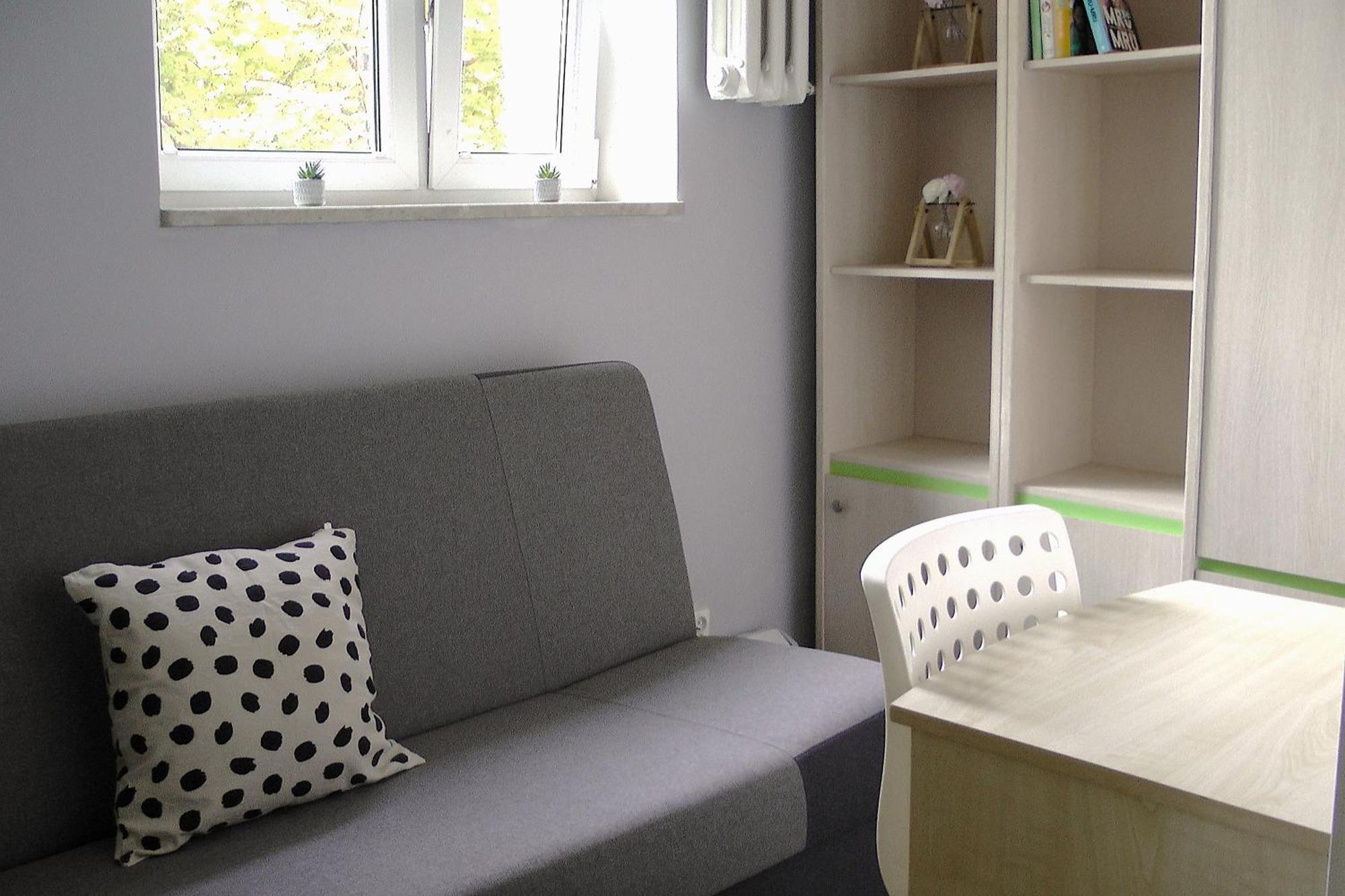 Apartment Room, Batorego 29 *